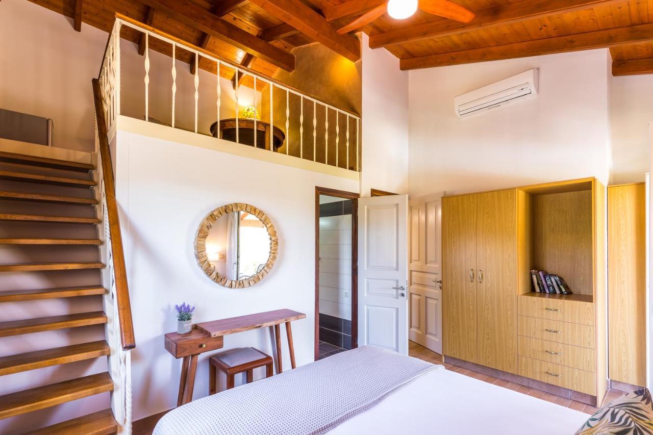 Villa St Nicholas House With Private Heated Pool Dasziá Kültér fotó